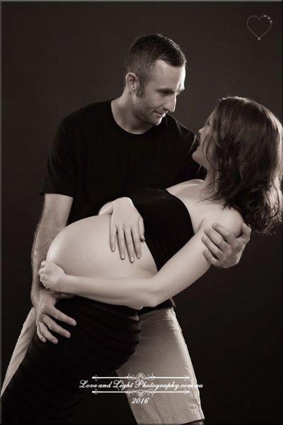 Love and Light Photography - Maternity Newborn Family